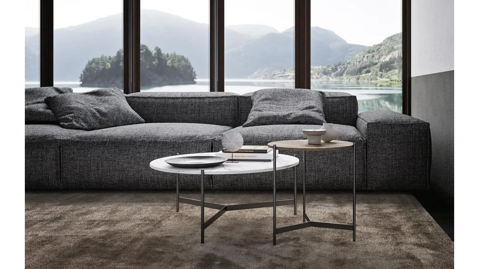 Tavolino tondo Toor Horizon in laminato con base in metallo di Mobilgam