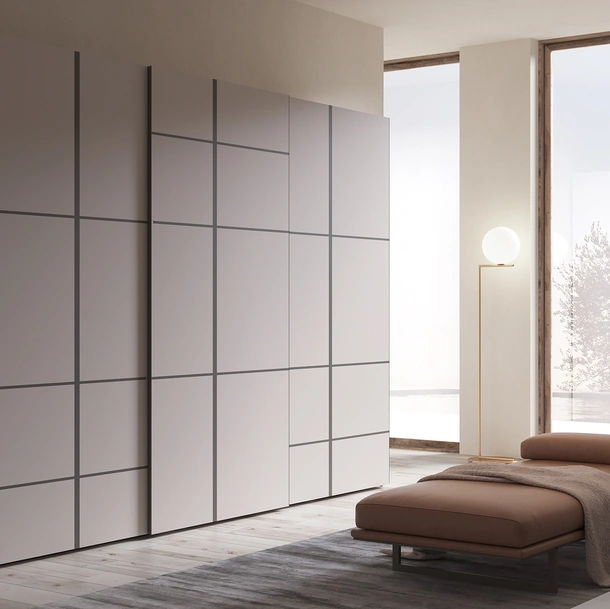 Armadio con ante scorrevoli in laccato Breccia di Favero