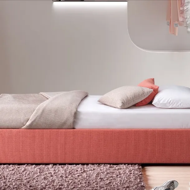 Letto Pervinca in tessuto con letto estraibile di Le Comfort