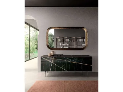 Madia moderna in marble glass Sahara Noir lucido con piedini in metallo Plana di Ozzio