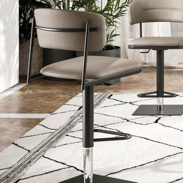 Sgabello Logan di Ozzio