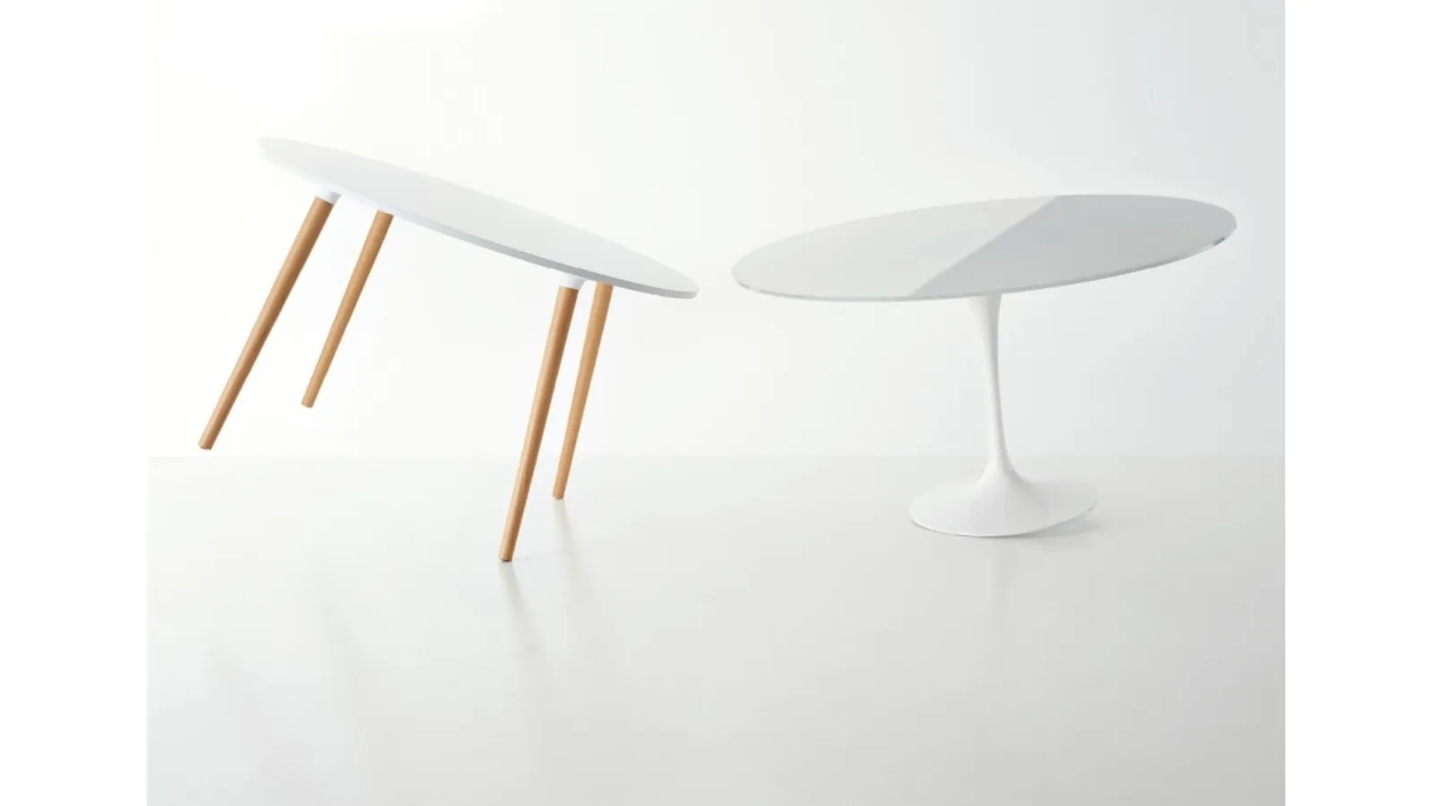 Tavolo rotondo Tango con piano in vetro temperato e base in alluminio verniciato di Veneta Cucine