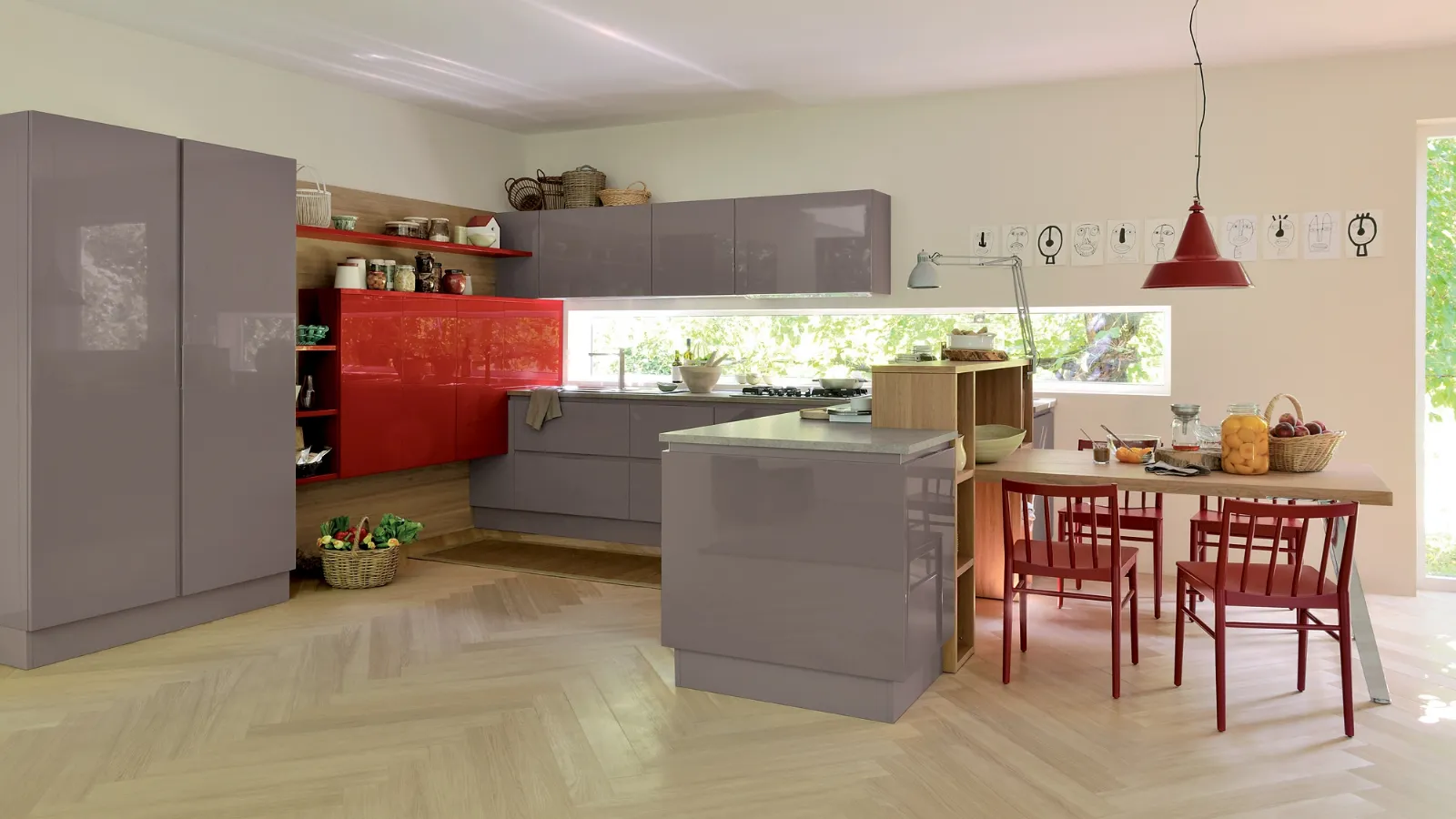 Cucina Moderna con penisola Extra Go in laccato lucido Marron Visone e Rosso veneziano di Veneta Cucine