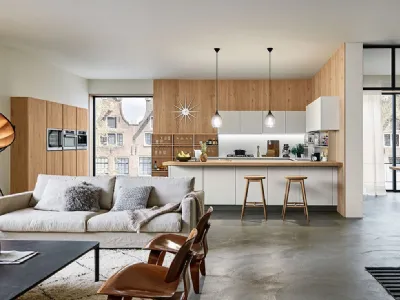 Cucina Moderna con penisola Ri-flex 03 in Vetro e Rovere di Veneta Cucine